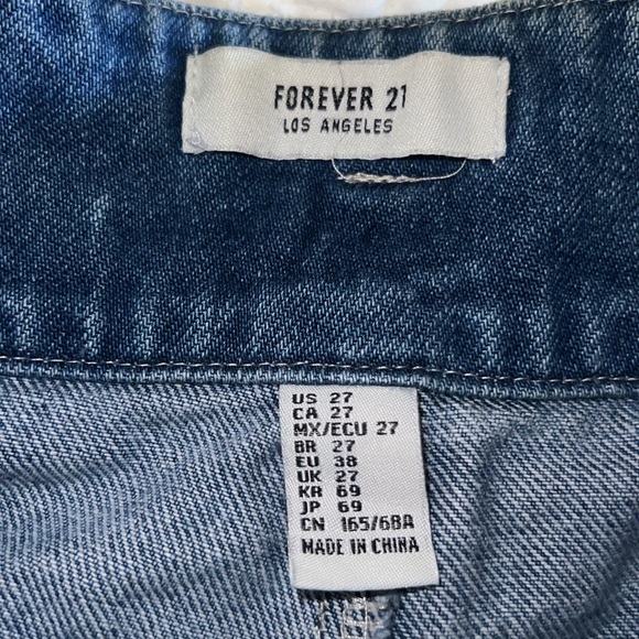 Forever 21 denim shorts size 27 in EUC. - Picture 7 of 14